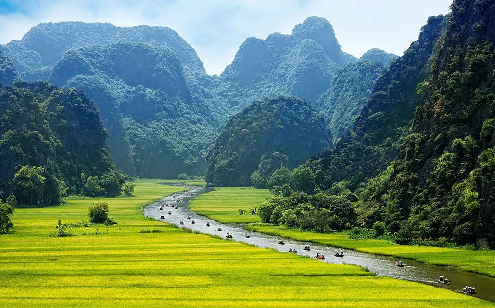 Exploring Tam Coc: a boat ride through rice fields Ninh Binh from Hanoi